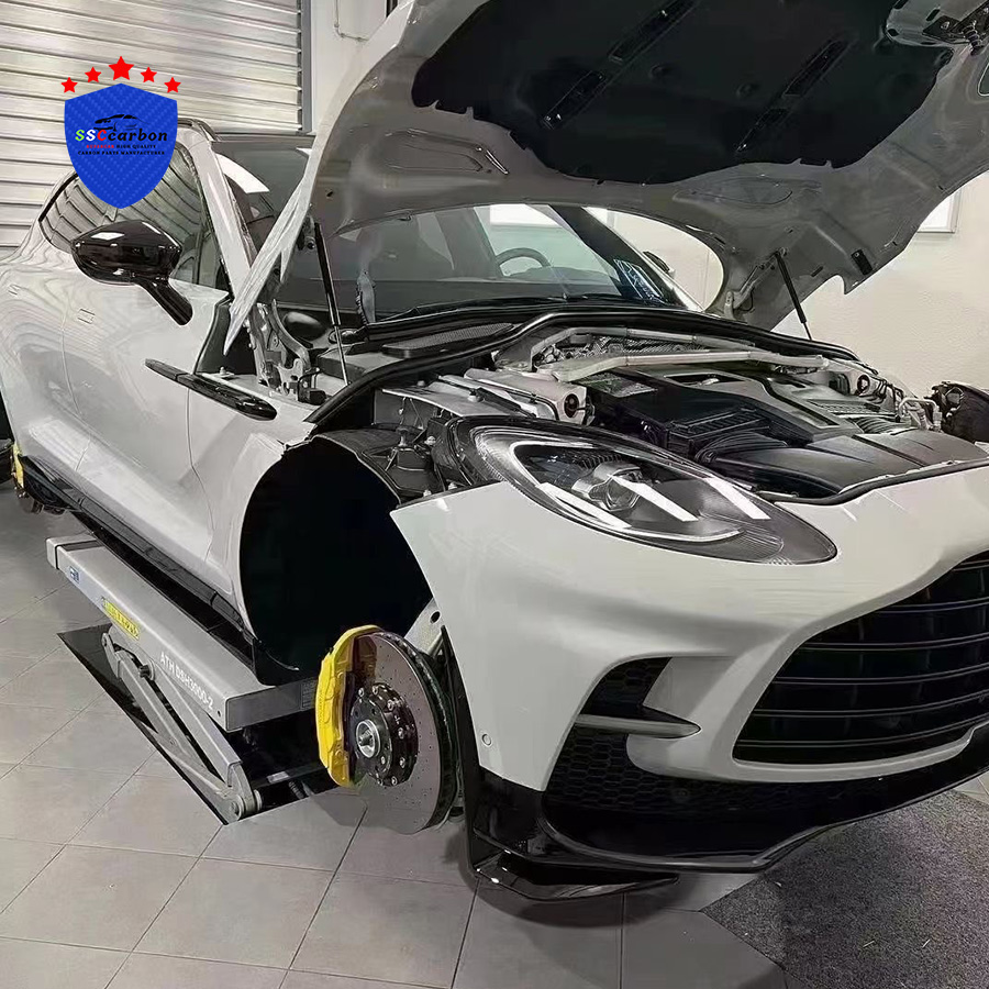 Aston Martin DBX Conversion 707 High Quality Dry Carbon Body Kit