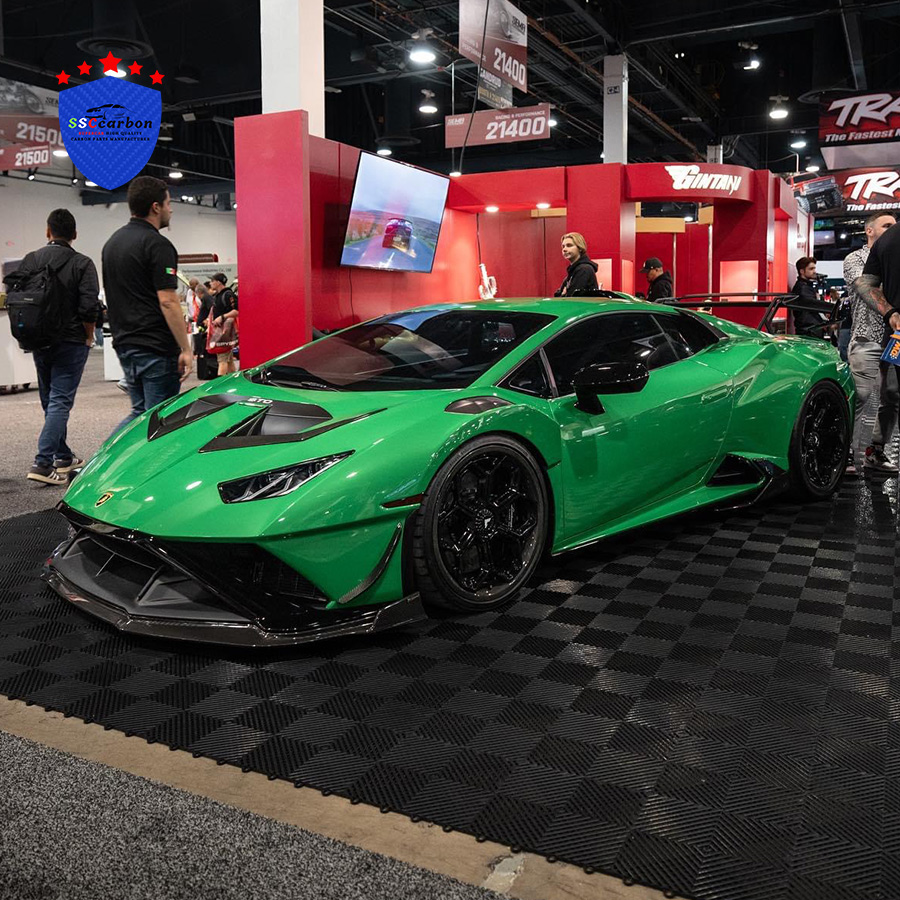 Lamborghini Huracan STO VRS Style Dry Carbon Body Kit