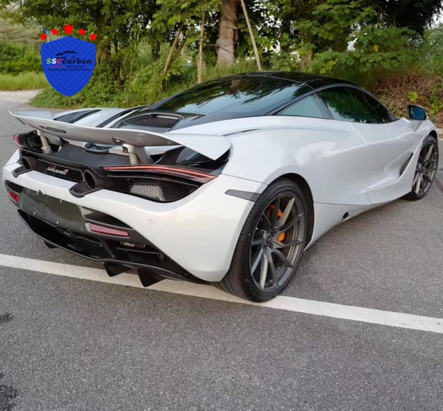 McLaren 720 OEM rear lip