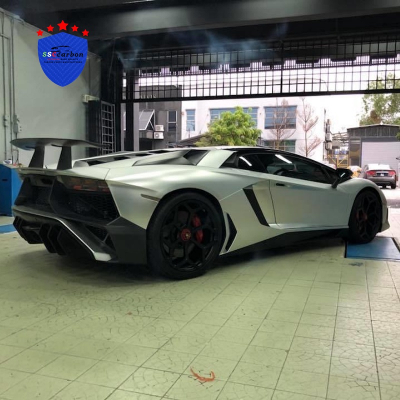 For Lamborghini Aventador gets SV body kit