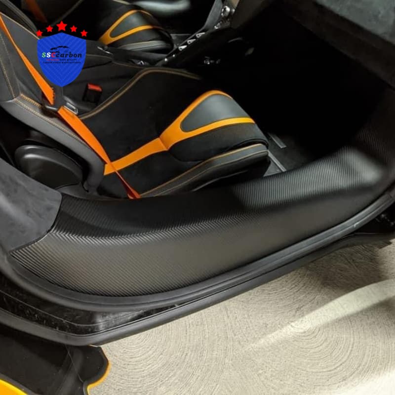 McLaren 720 OEM threshold