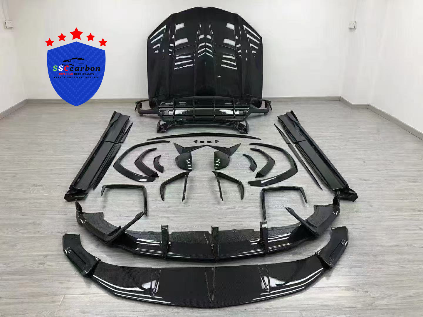 Lamborghini Urus Topcar Dry carbon body kit