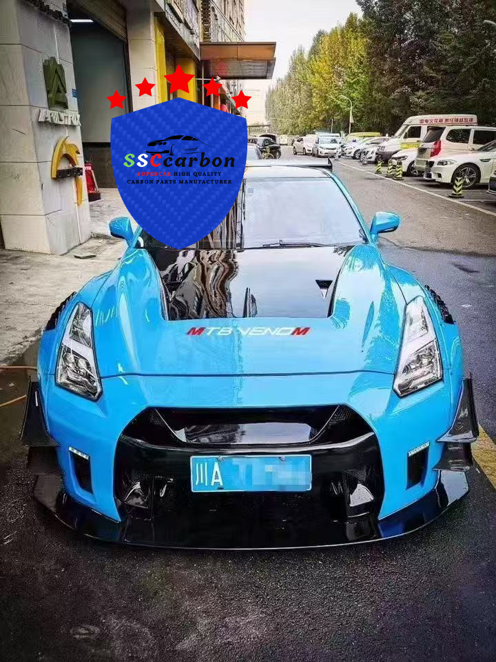 GTR R35 LB Version 2 Widebody Kit