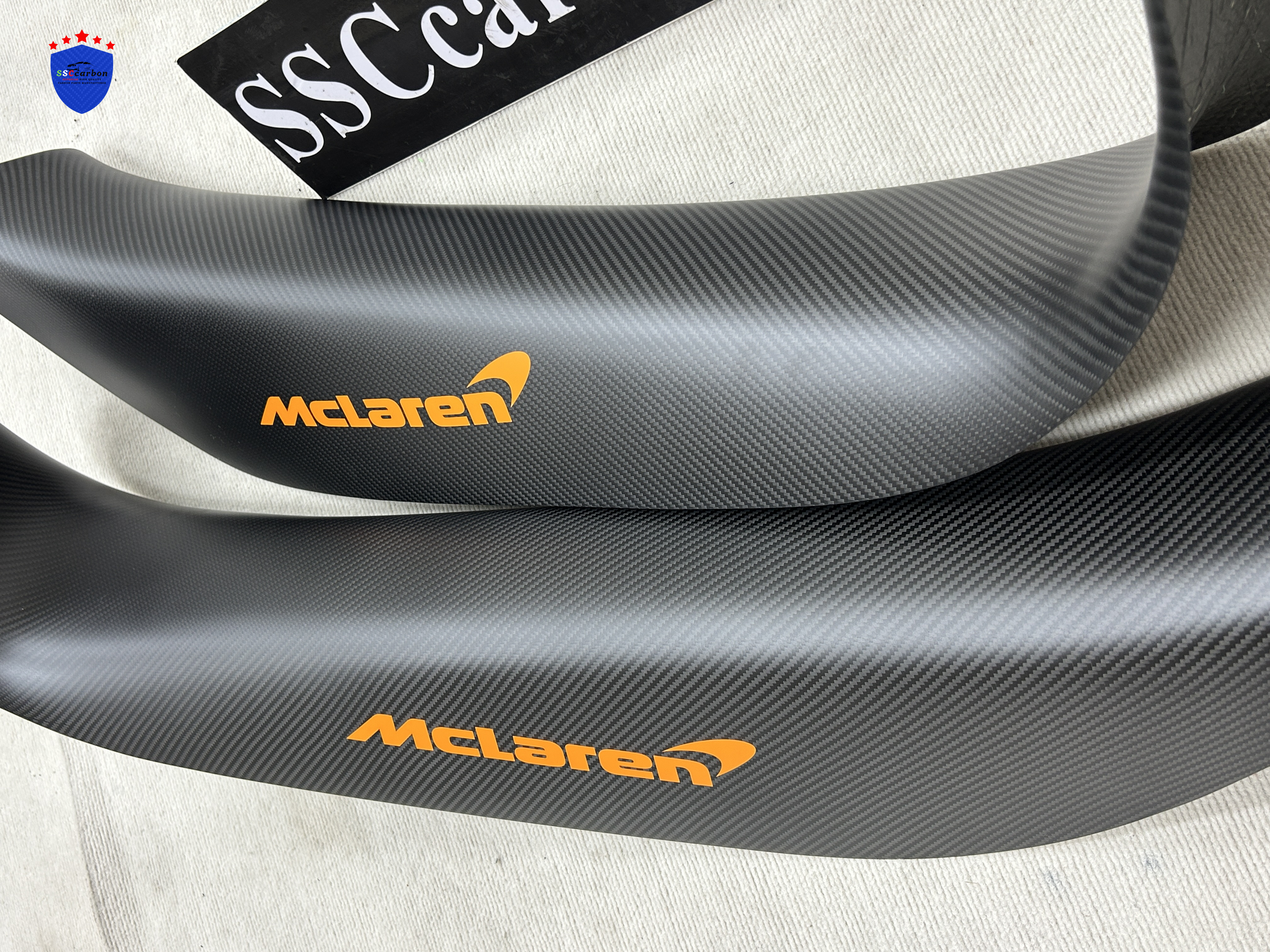 McLaren 540c/570s/570gt/600lt Matte-finish dry-carbon door sills