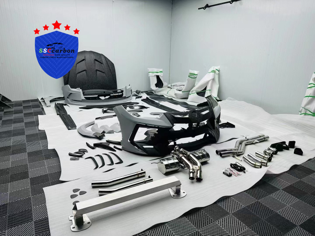 Lmaborghini To Urus Mansory Dry Carbon Body Kit