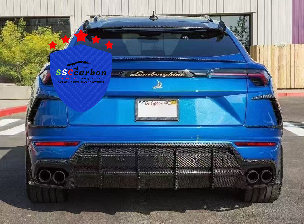 Lamborghini Urus Topcar Dry carbon body kit