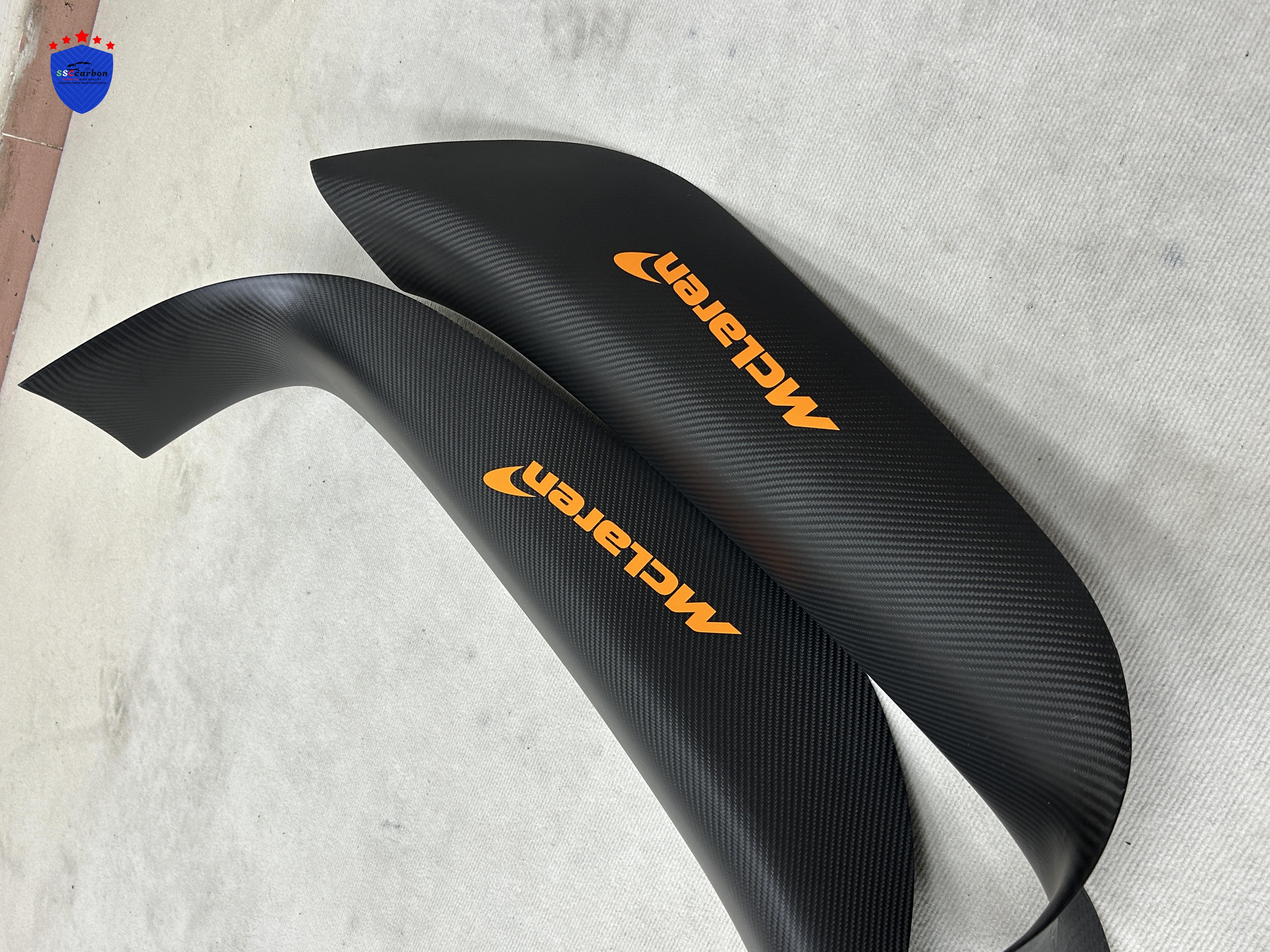 McLaren 540c/570s/570gt/600lt Matte-finish dry-carbon door sills