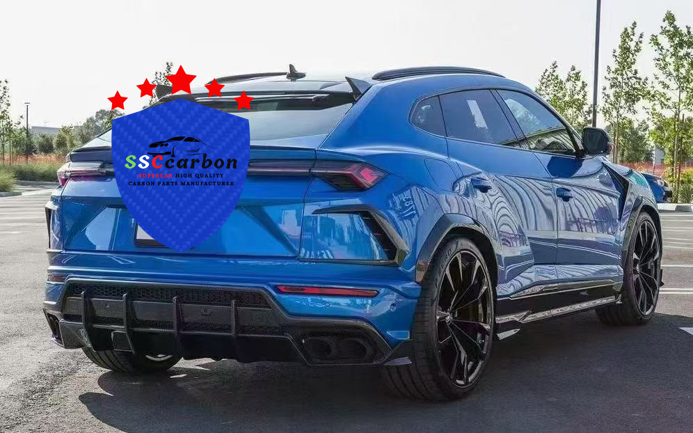 Lamborghini Urus Topcar Dry carbon body kit