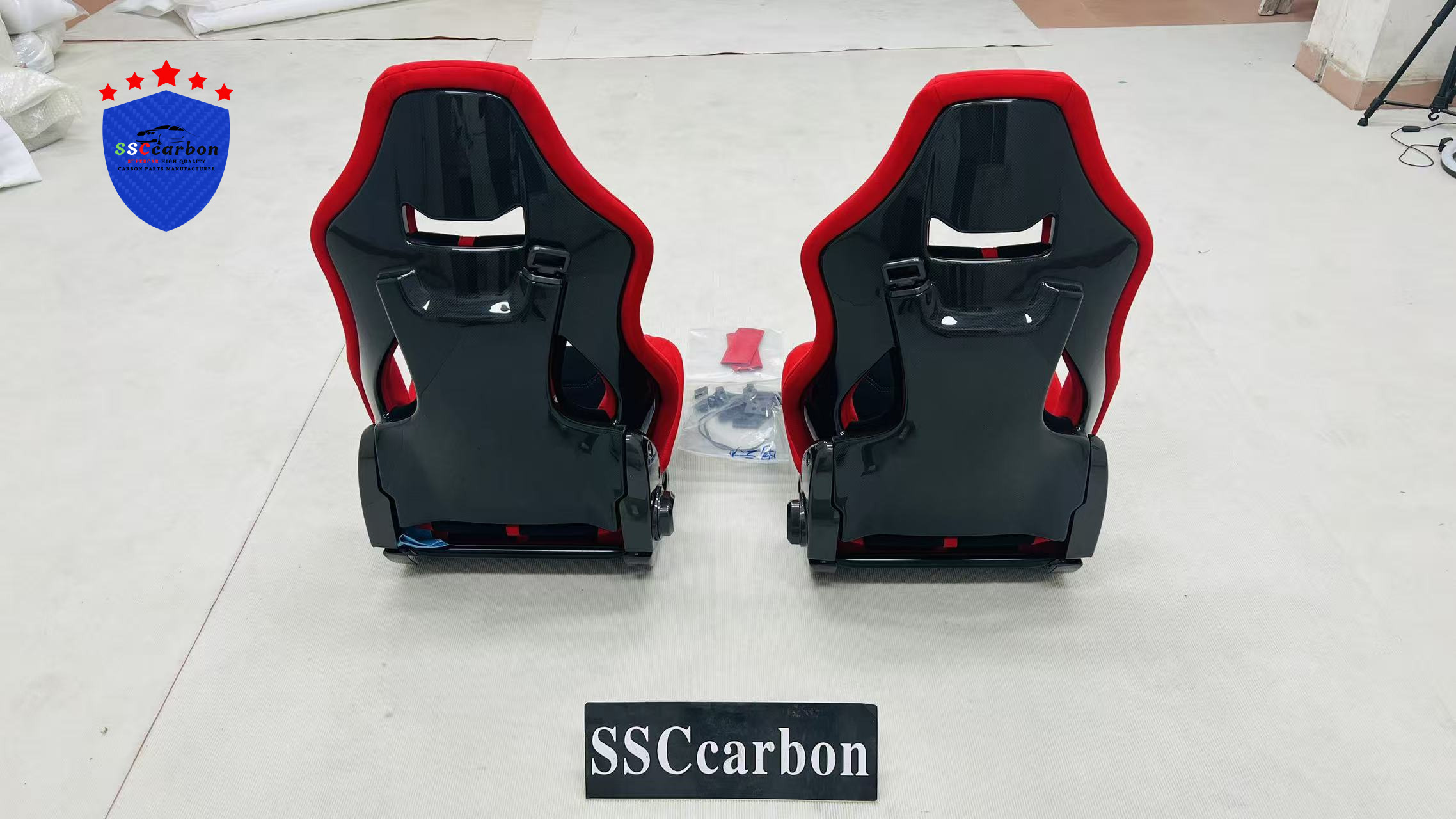 Ferrari 458 Dry-Carbon Seats